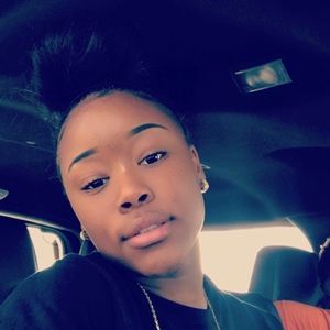 Meet your Posher, Lashae